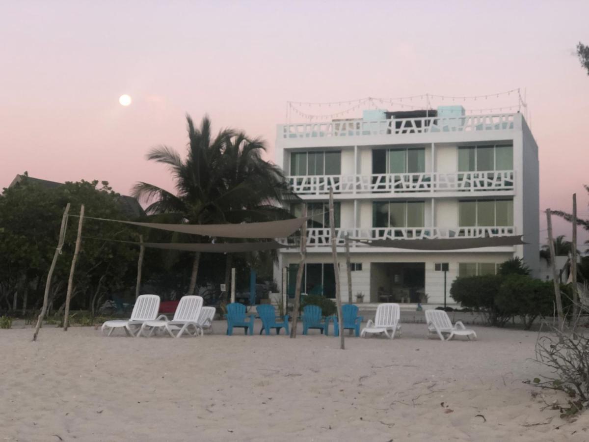 Playa 55 Beach Escape - Adults Only Guesthouse セレストゥン エクステリア 写真