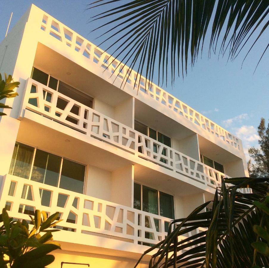 Playa 55 Beach Escape - Adults Only Guesthouse セレストゥン エクステリア 写真