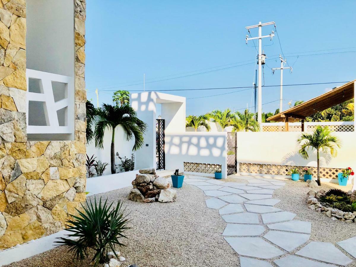 Playa 55 Beach Escape - Adults Only Guesthouse セレストゥン エクステリア 写真