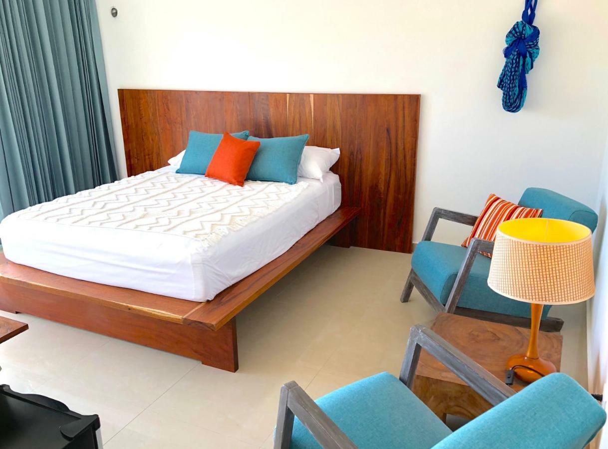 Playa 55 Beach Escape - Adults Only Guesthouse セレストゥン エクステリア 写真